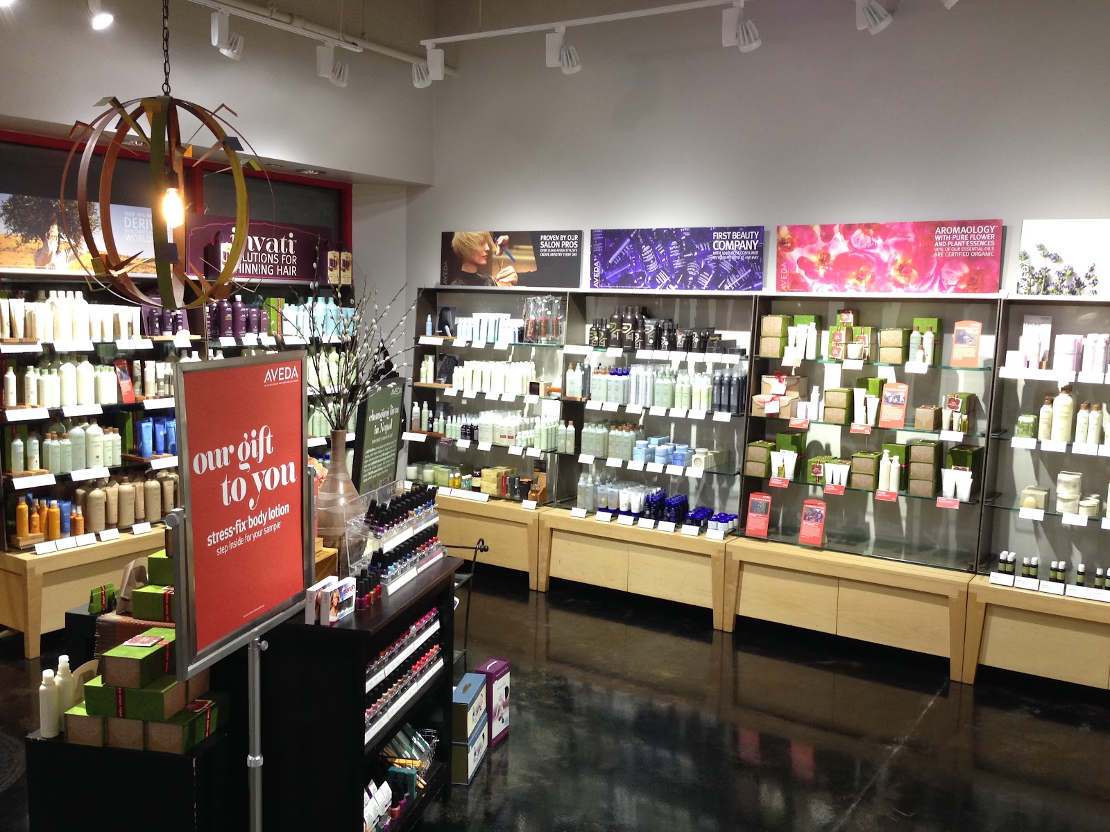 Trios Aveda Salon nail photo 2